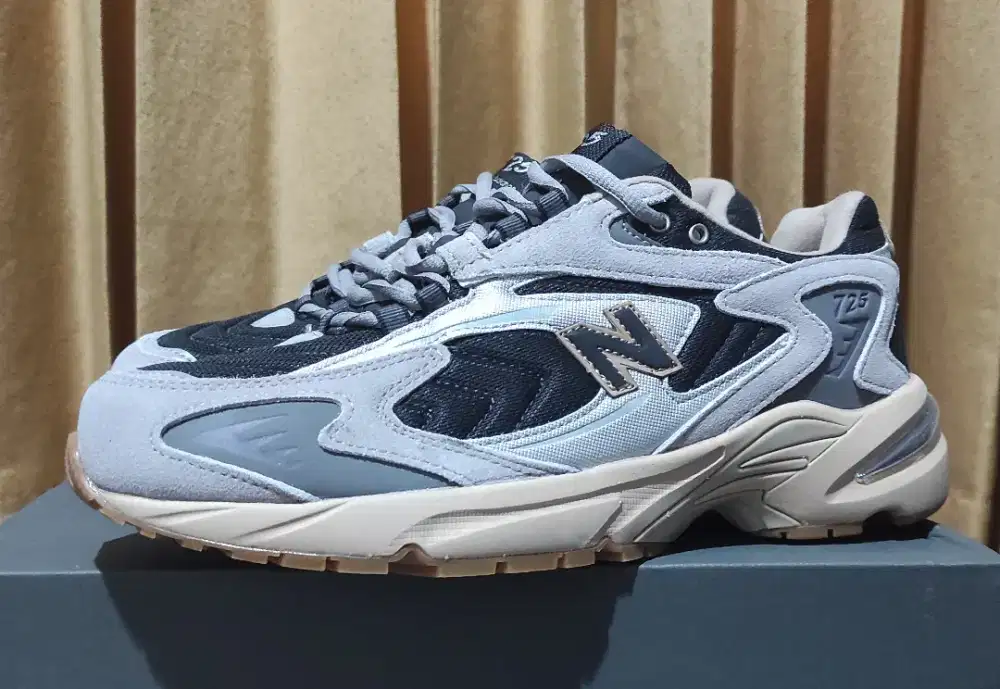 New Balance 725 Mocca size 44