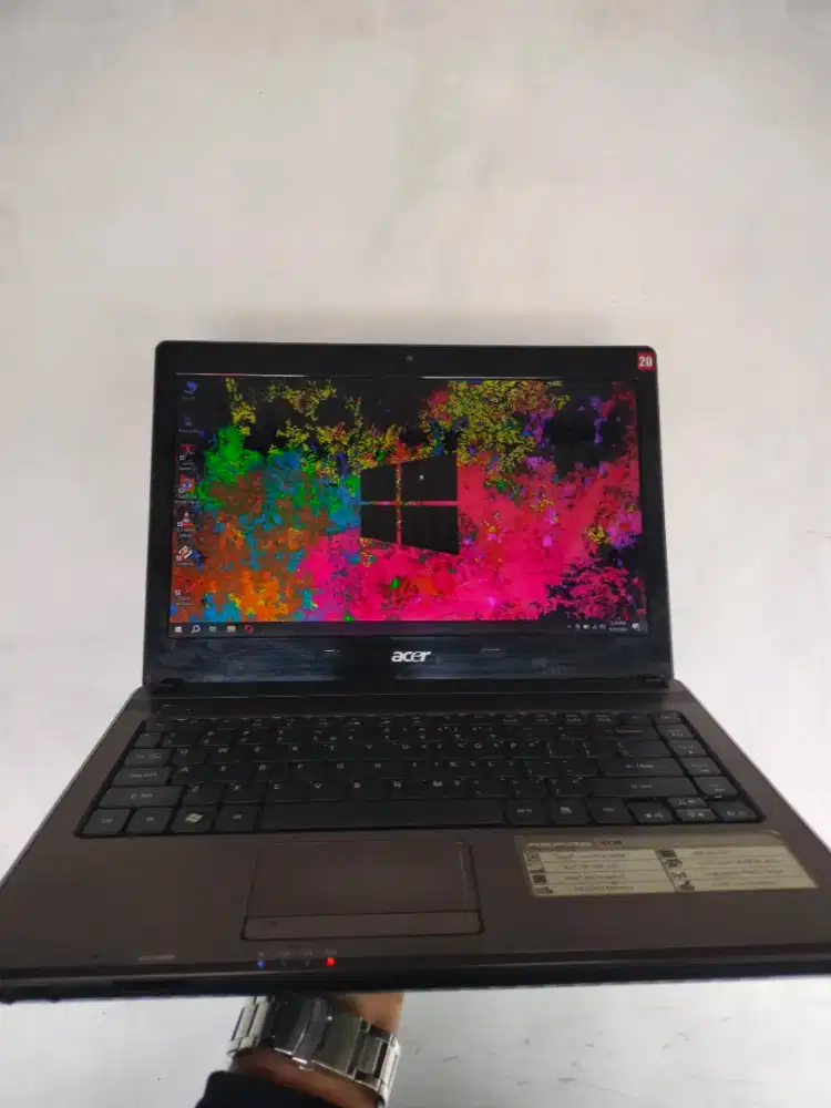 Laptop Acer 4738 core i3