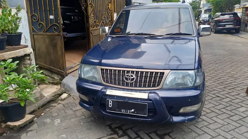 Toyota kijang LSX 1.8 efi new model th 2003 warna biru