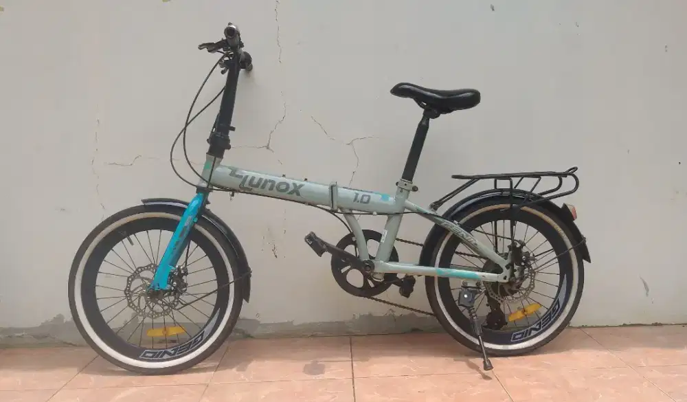 Sepeda lipat Lunox