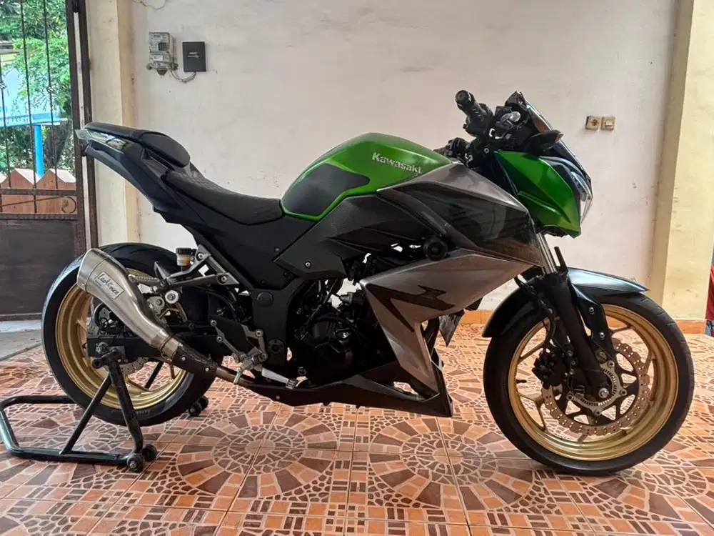 KAWASAKI Z250 FI ABS SE LTD