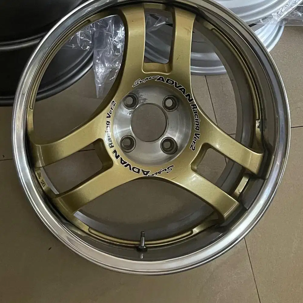 FS Yokohama SuperAdvan Ver.2 (SA3R Ver2) 17x7,5 et43 PCD 4x100