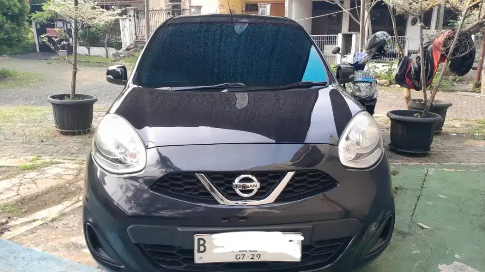 Nissan march Hitam 2014 Jual Cepat User Only