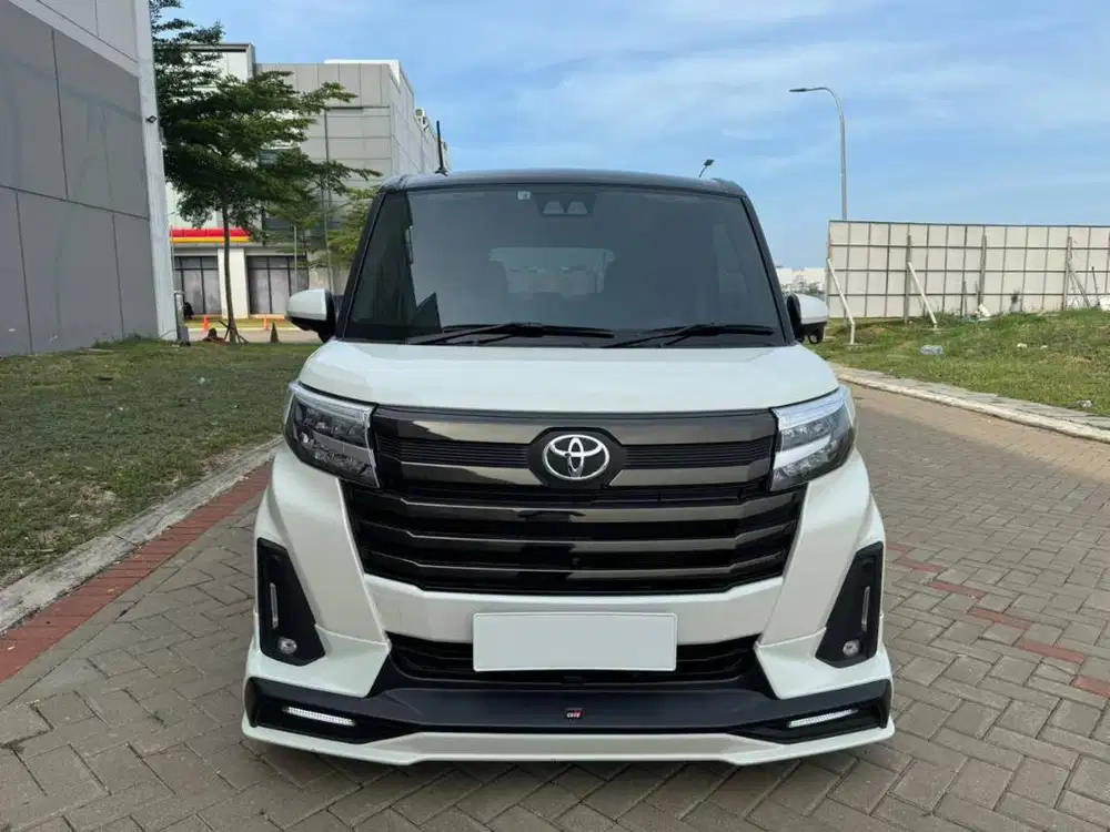 Toyota Roomy GR Sport