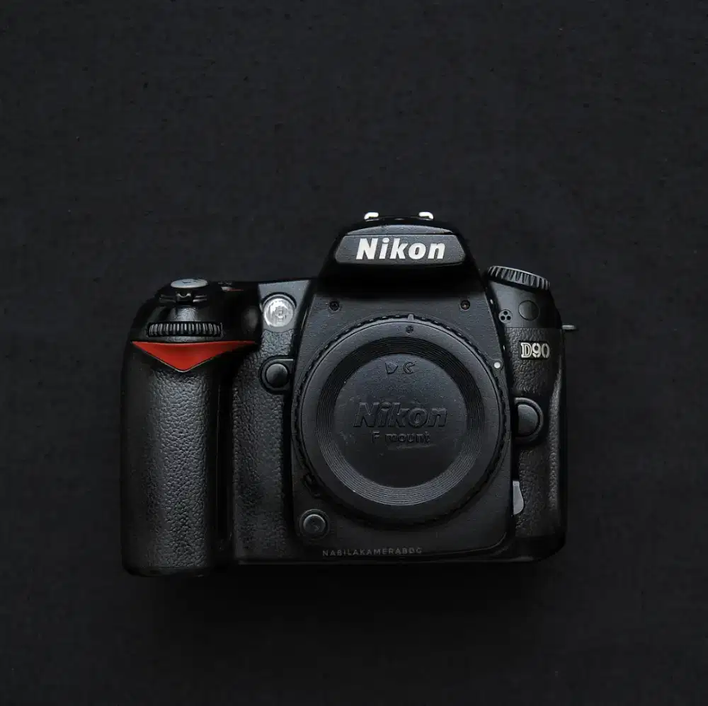 NIKON D90 BODY ONLY