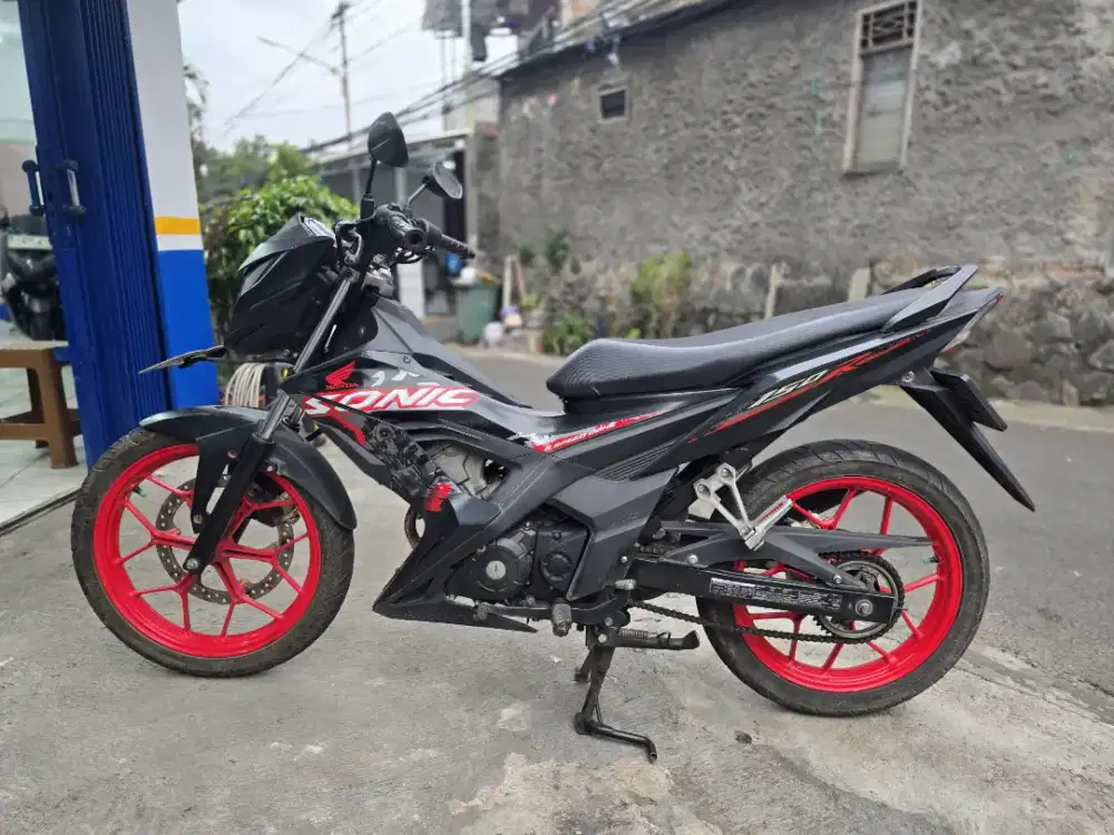 DP MINIM 500 CASH KREDIT HONDA SONIC 150 R THN 2021 PAJAK IDUP SIAP