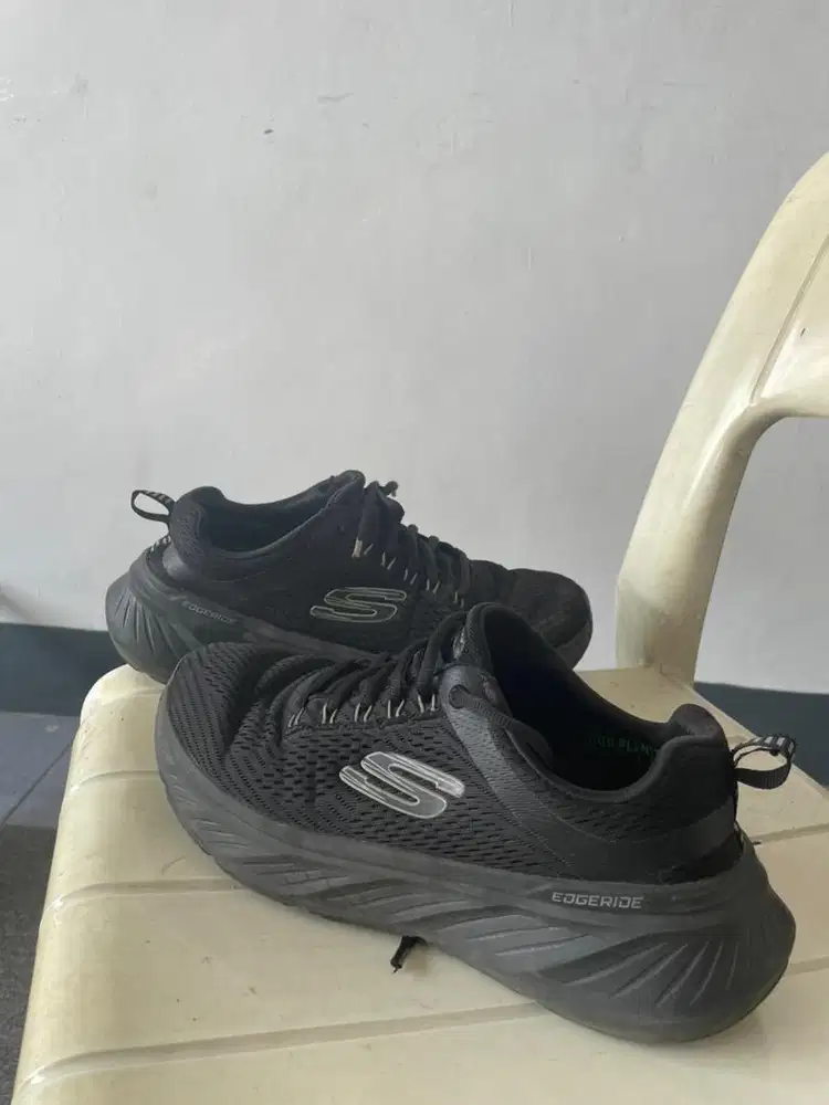 Jual Sepatu Merk Skechers