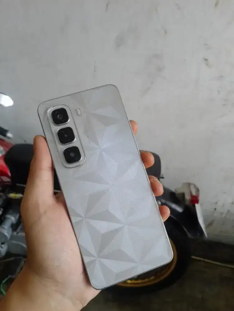 INFINIX HOT 50 4G 8/128 GB garansi ON