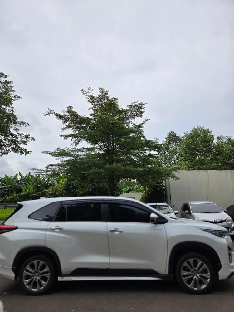 Toyota Kijang Innova 2025 Hybrid