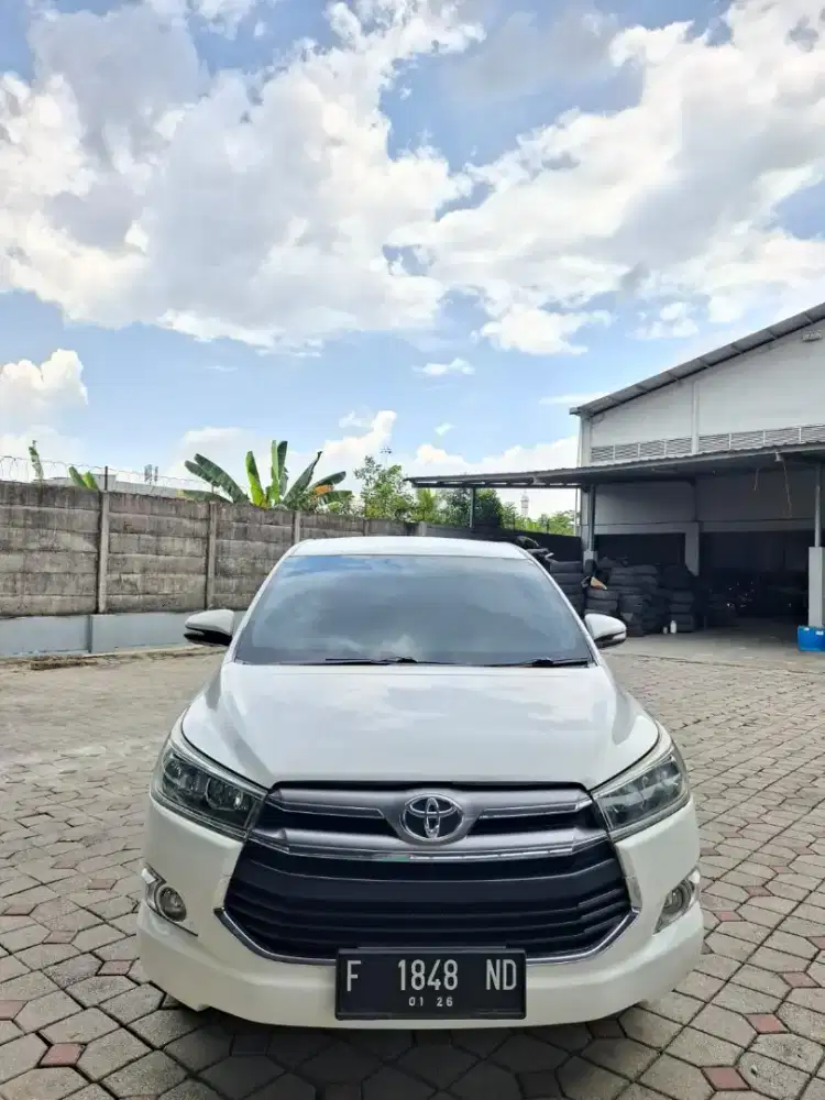 Innova reborn 2015 V diesel matic. Km 126rb