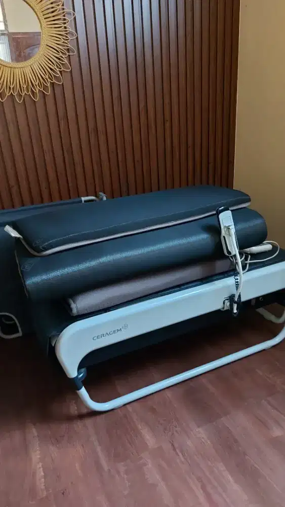 Dijual Ceragem dari Korea Alat Terapi Syaraf & Tulang Belakang/Ekor