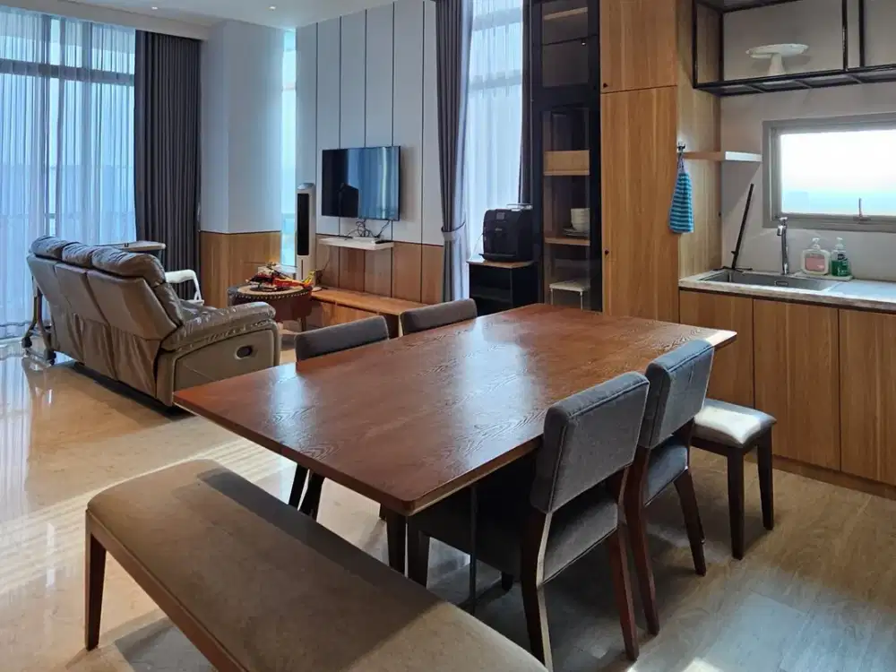 For Sale Apartemen Essence Darmawangsa 3BR
