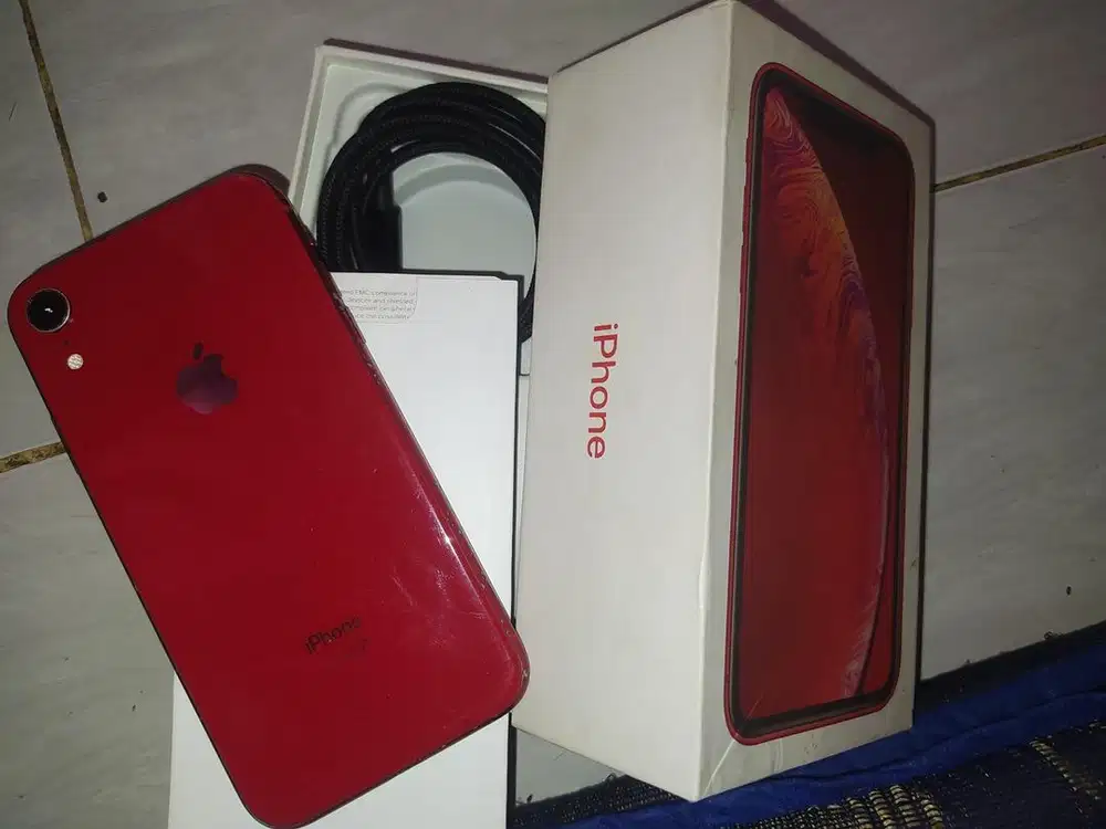 IPHONE XR 64 GB