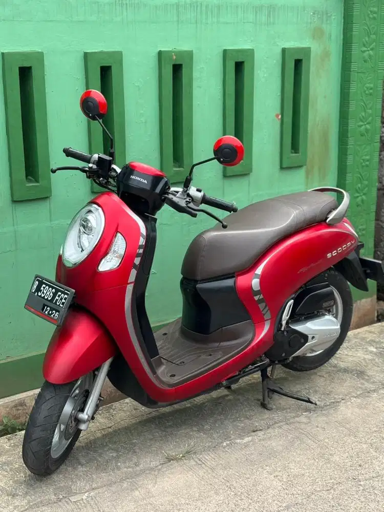 SCOOPY PRESTIGE KEYLESS TYPE TERTINGGI PAJAK HIDUP B BEKASI NOMINUS !!
