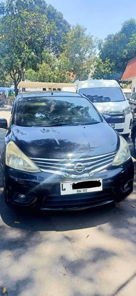 Nissan Grand Livina XV AT 2014