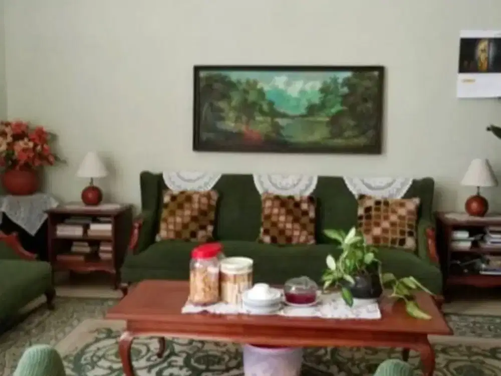 DIJUAL CEPAT RUMAH 2 Lantai DI TUBAGUS ISMAIL BANDUNG  ^MN