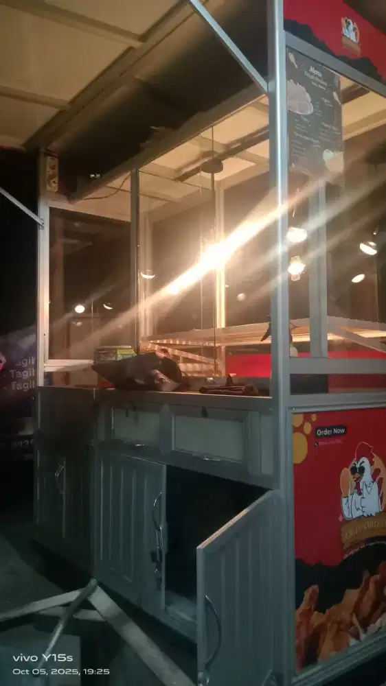 Gerobak usaha Chiken