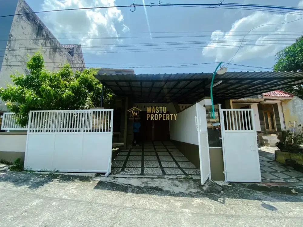 RUMAH LUAS SEMI FURNISHED DEKAT KAMPUS UKRIM