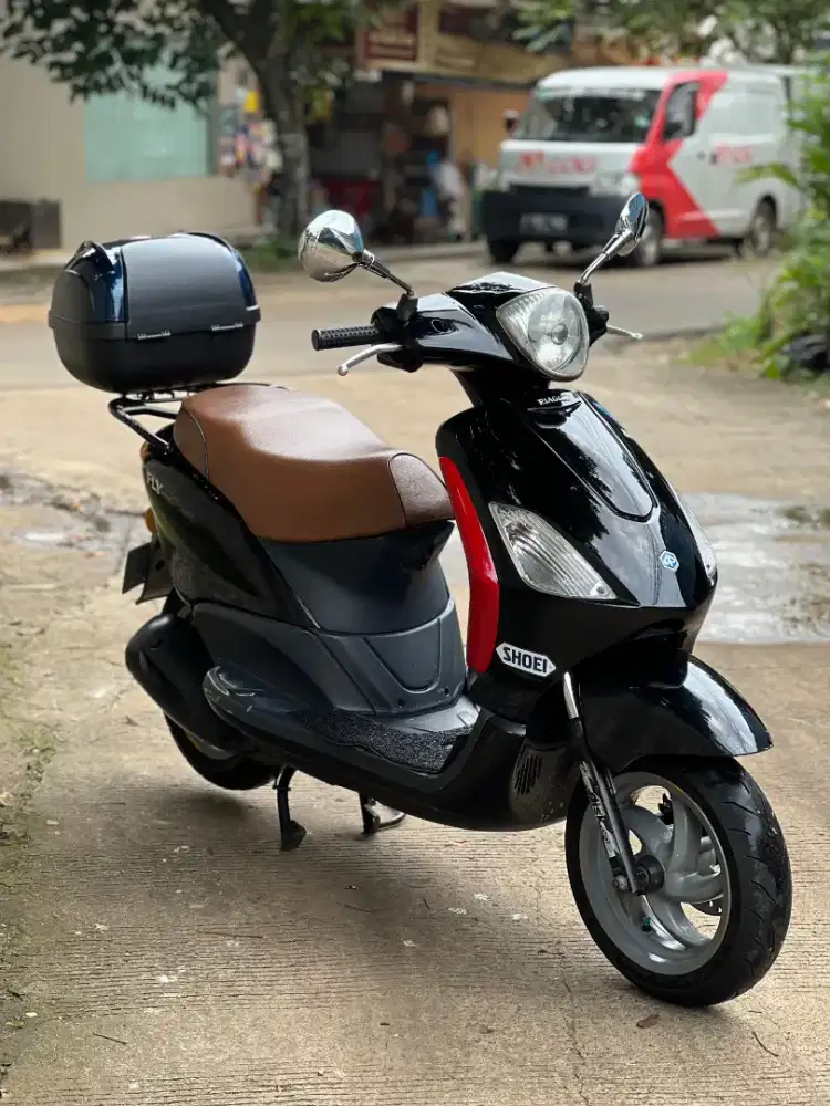 Piaggio fly seger