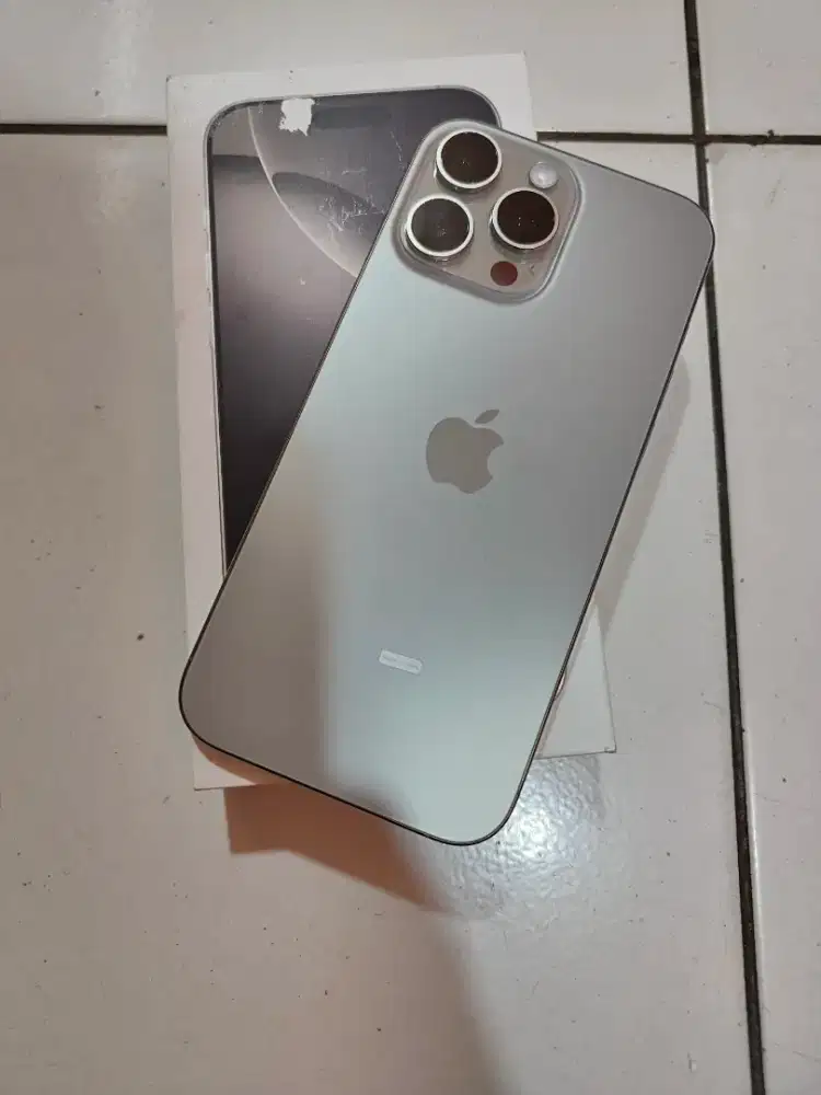 IPHONE 16 PRO MAX 256GB GARANSI BLM JALAN