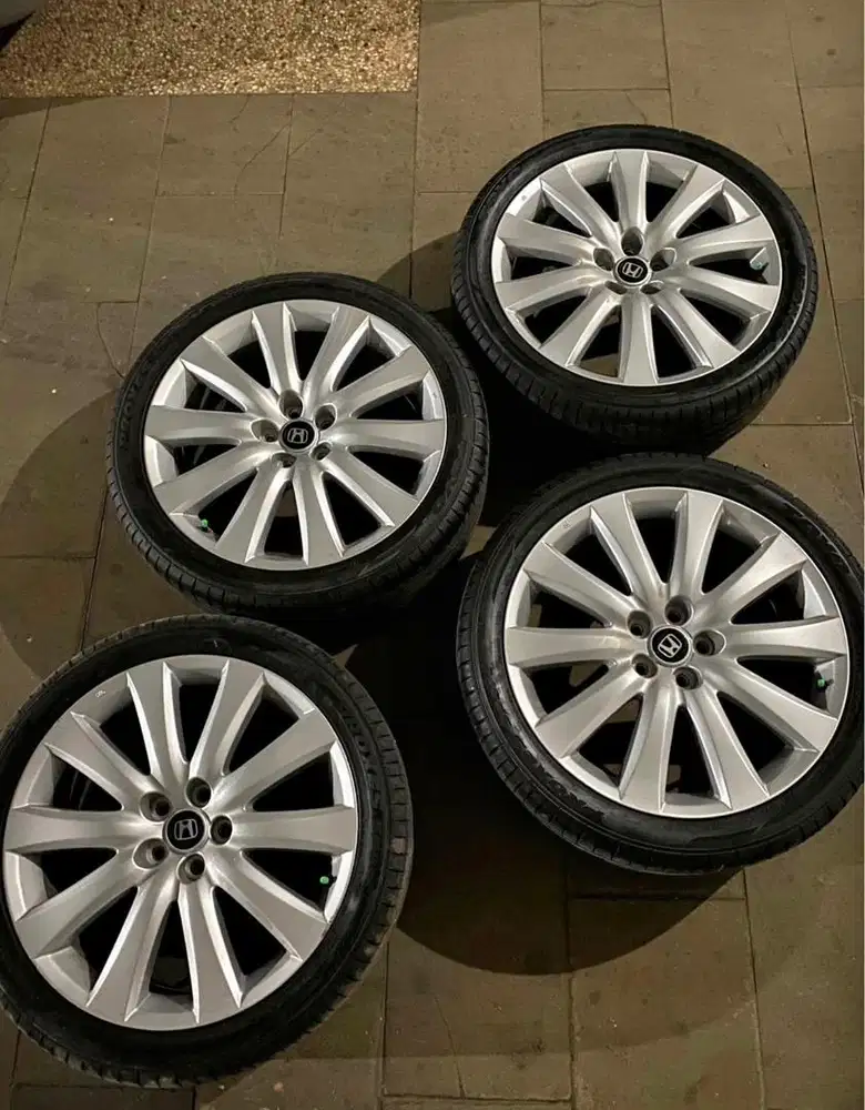 Velg oem mazda ring 20
