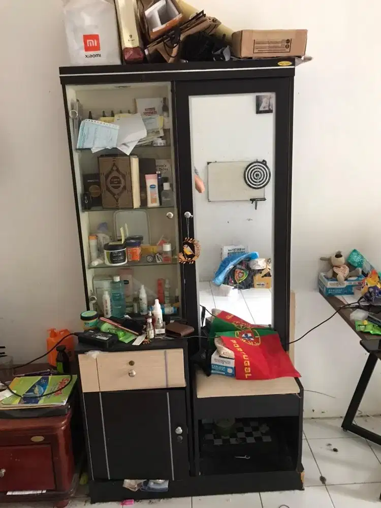 Jual murah lemari hias