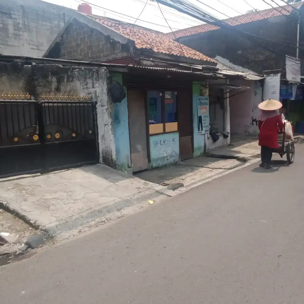 Rumah + Kios AJB masuk mobil di Pd Pinang Jaksel