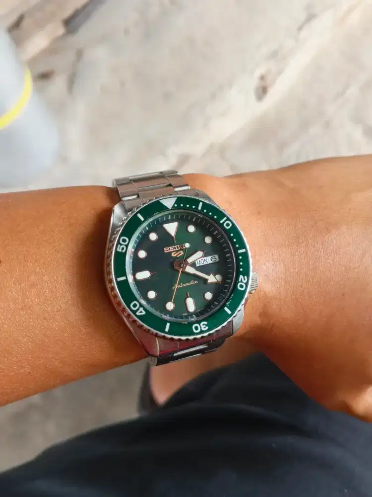 Jual Seiko 5 sports green ( Hulk )
