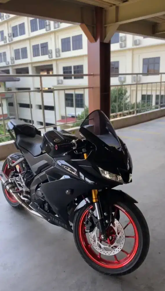 R15 V3 Black 2018