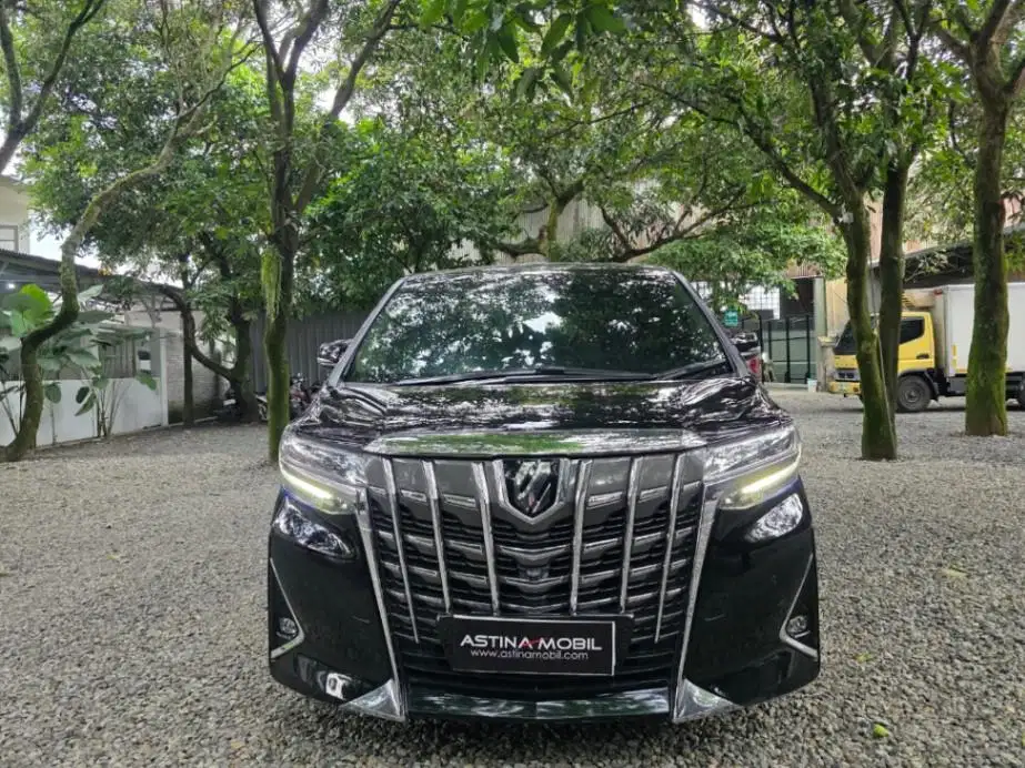KM 38.000 Toyota Alphard 2.5 G AT Matic 2018 ASTINA MOBIL No Vellfire