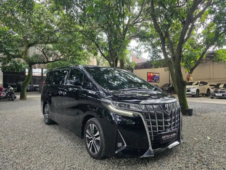 KM 38.000 Toyota Alphard 2.5 G AT Matic 2018 ASTINA MOBIL No Vellfire