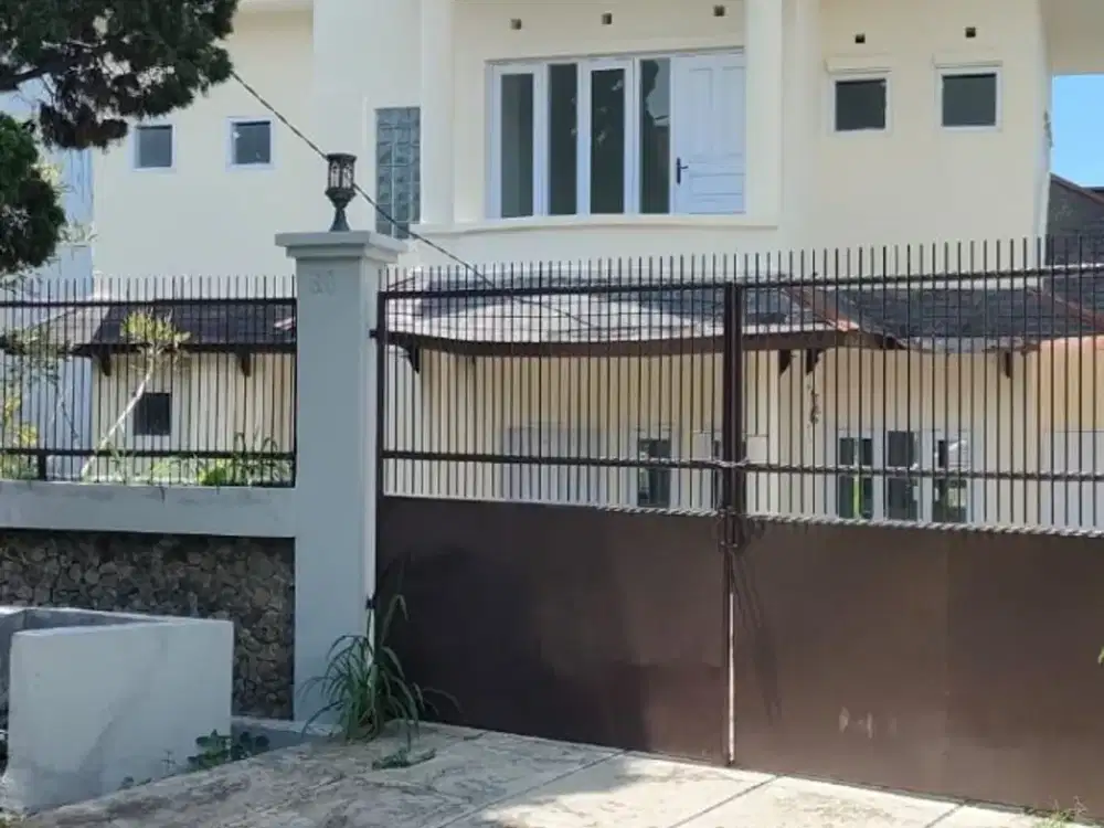 Rumah Luas View City di Komplek Bukit Idaman Cipaku