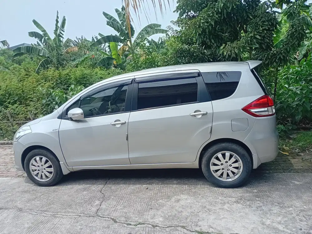 Suzuki Ertiga 2012 Bensin