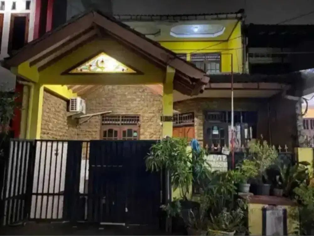 Rumah 2 Lantai di Komplek Duta Kranji - BIntara