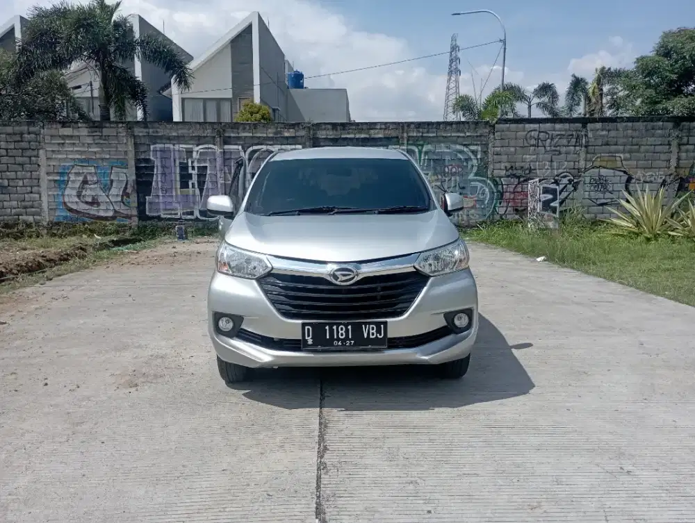 DAIHATSU GRAET XENIA R MATIC