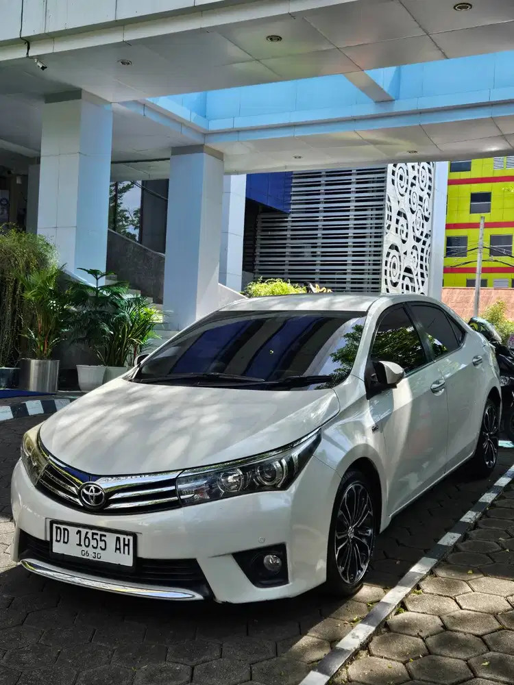 Altis V AT 2015 Putih Mulus Terawat Kondisi Baik Terawat Service Rutin