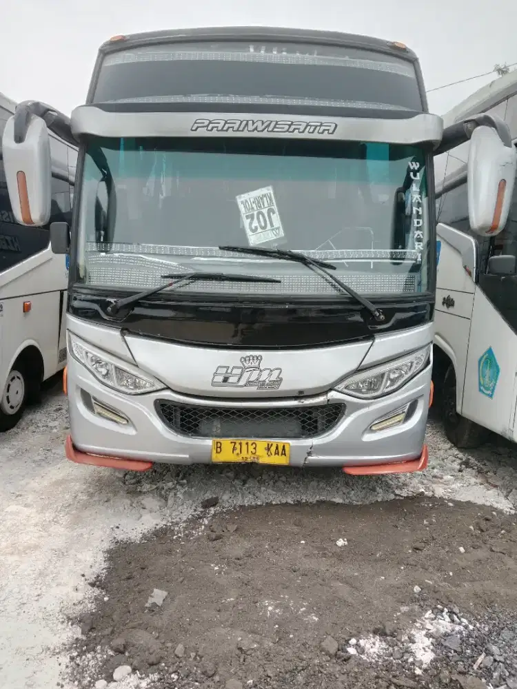 Izuzu NQR 71 EC