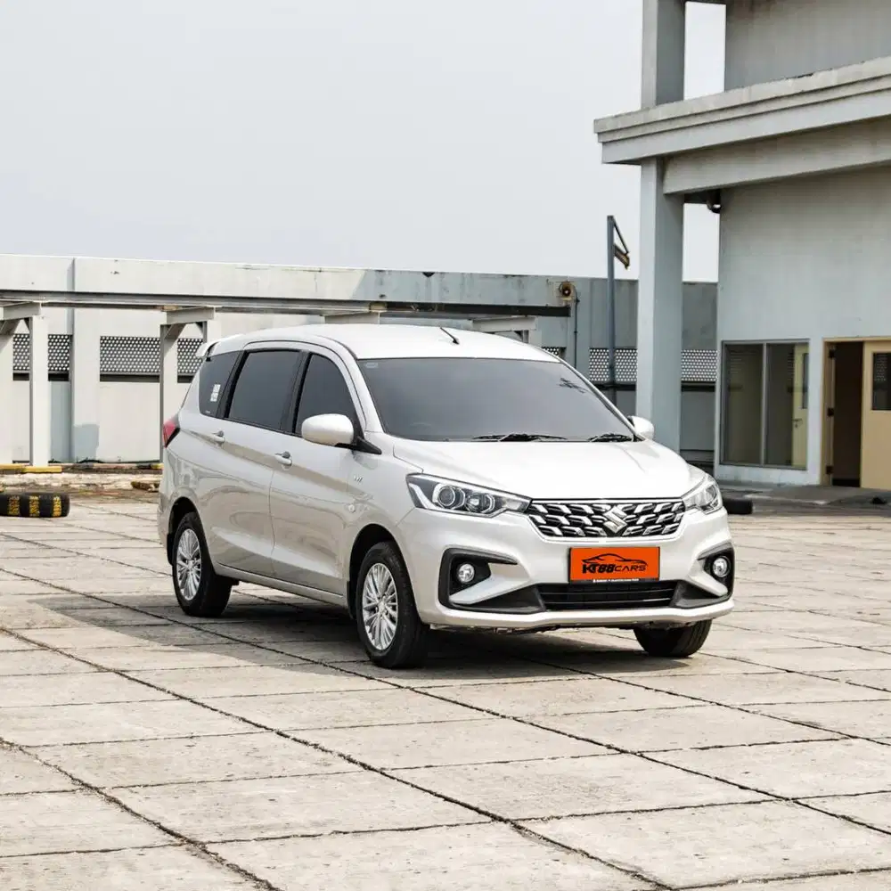 Suzuki Ertiga GL 2024 silver matic