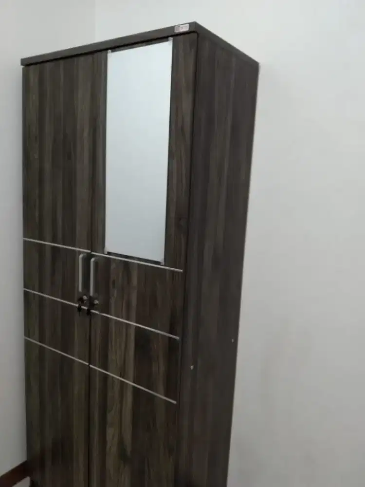 Furniture baru (lemari dapur, lemari pakaian,1 set ranjang)