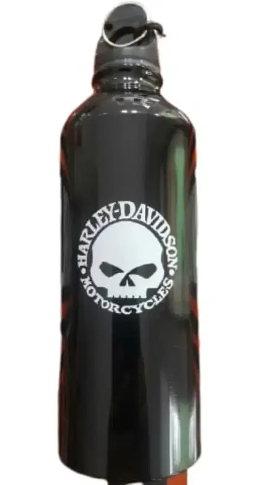 Botol minuman harley davidson hitam dan putih tengkorak