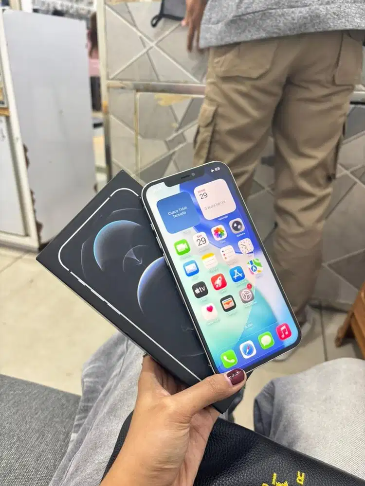 IPhone 12 Promax 256gb inter