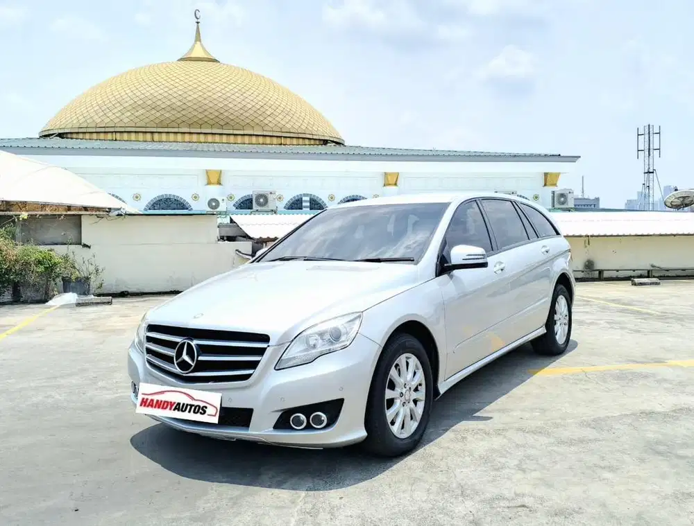 Mercedes Benz R300 Tahun 2010 Automatic Abu-abu Metalik