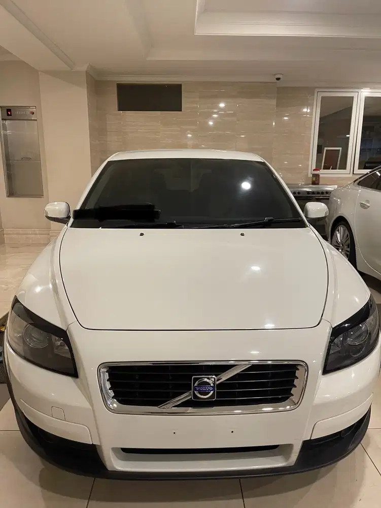 Dijual Volvo sport tahun 2009 Masih mulus terawat