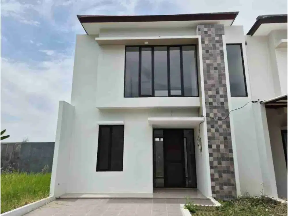 Dijual Cepat rumah 2 lantai murah di setiabudi regency Bandung