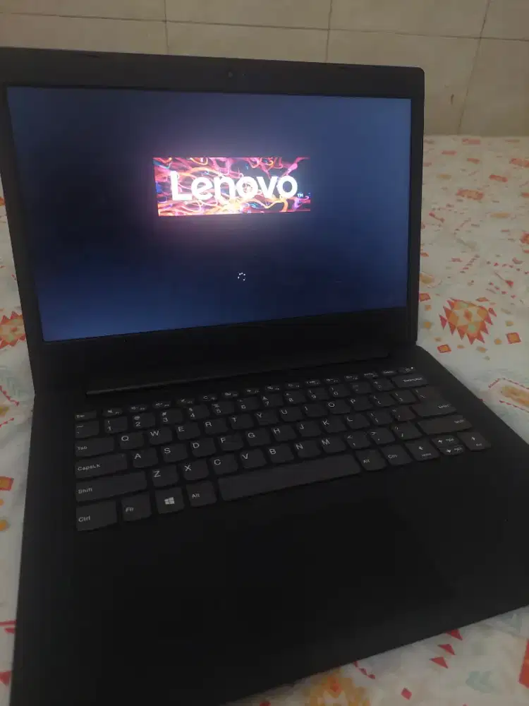 Laptop Lenovo core i3