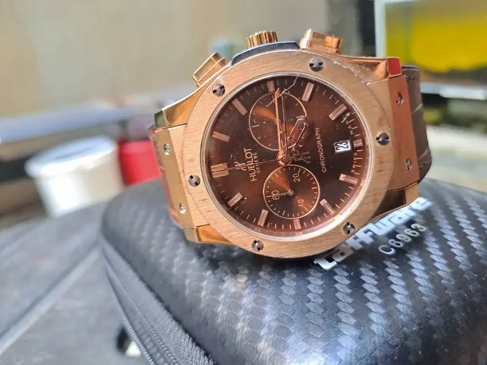 Jam tangan HUBLOT