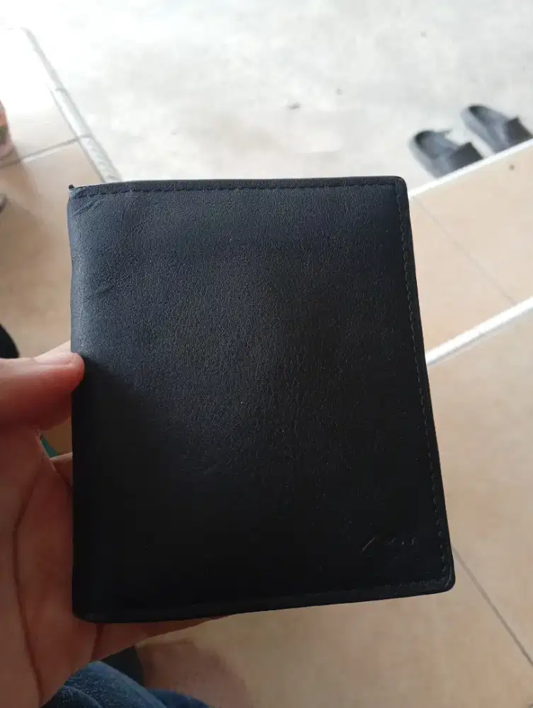 Dompet miniso hitam