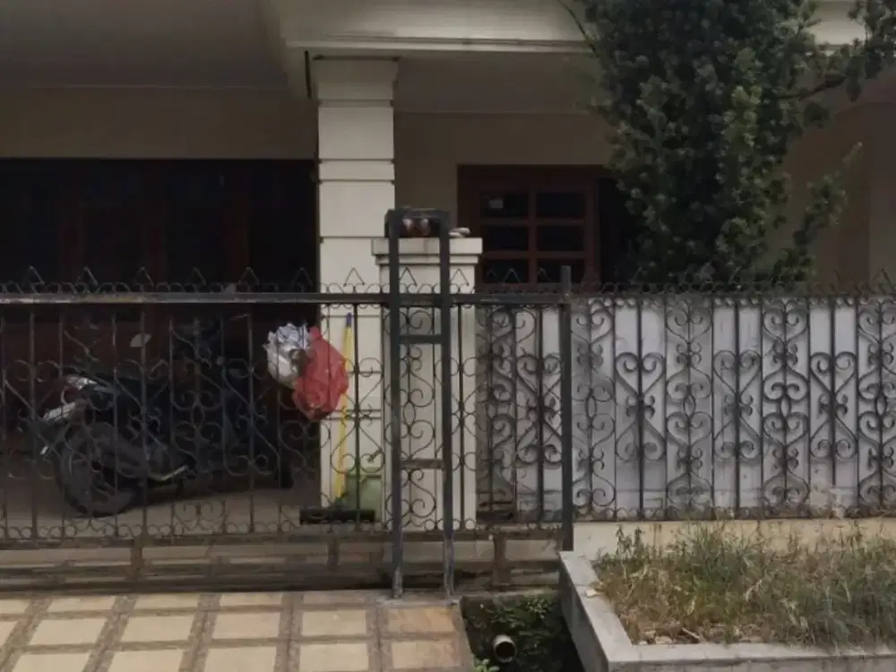 Disewakan Rumah cantik 70 juta / Tahun