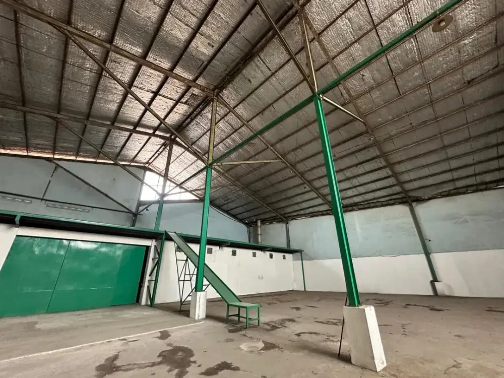 Jaul/Sewa Gudang Besar Dengan Fasilitas di Cibolerang