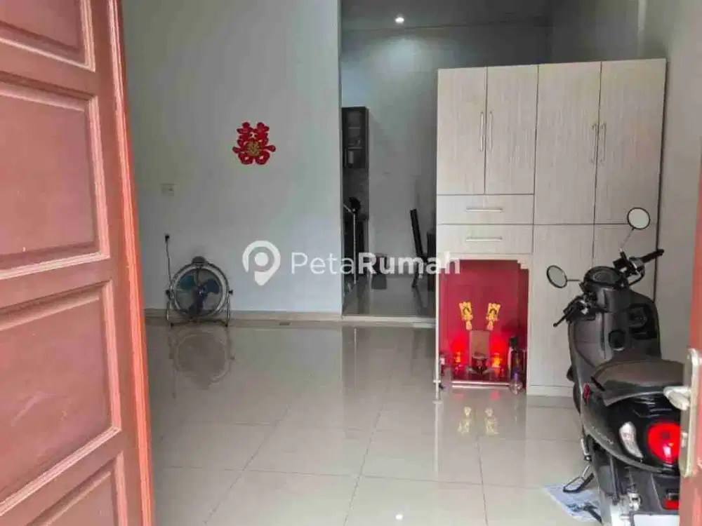 DIJUAL TOWNHOUSE JALAN TUASAN KOMPLEK BERJAYA AVENUE - DAERAH KRAKATAU DEKAT PASAR III